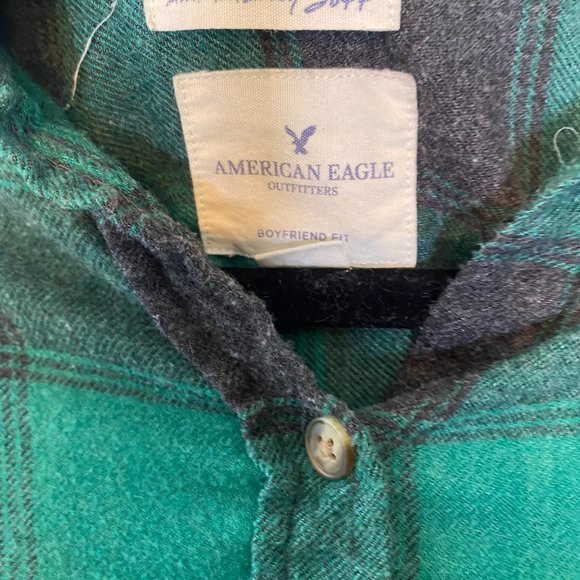 American Eagle Flannel Green and Black Plaid Shirt - Picture 6 of 6